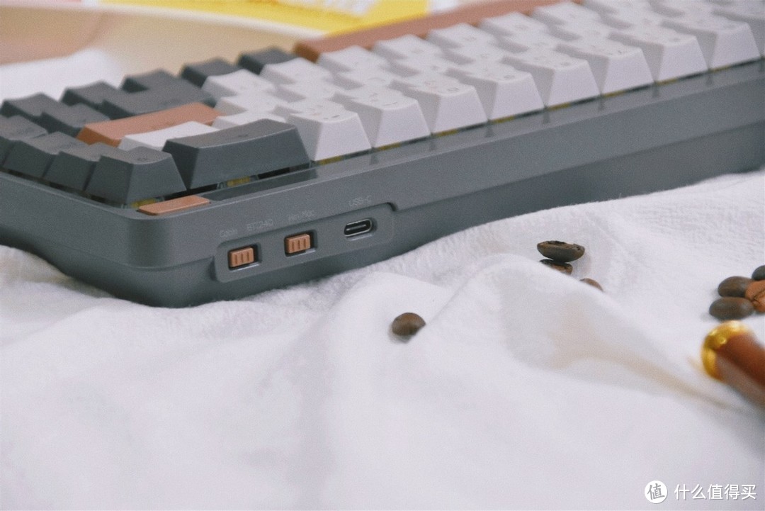 三模18种特效，键帽轴体可更换，小米有品上线客制化机械键盘