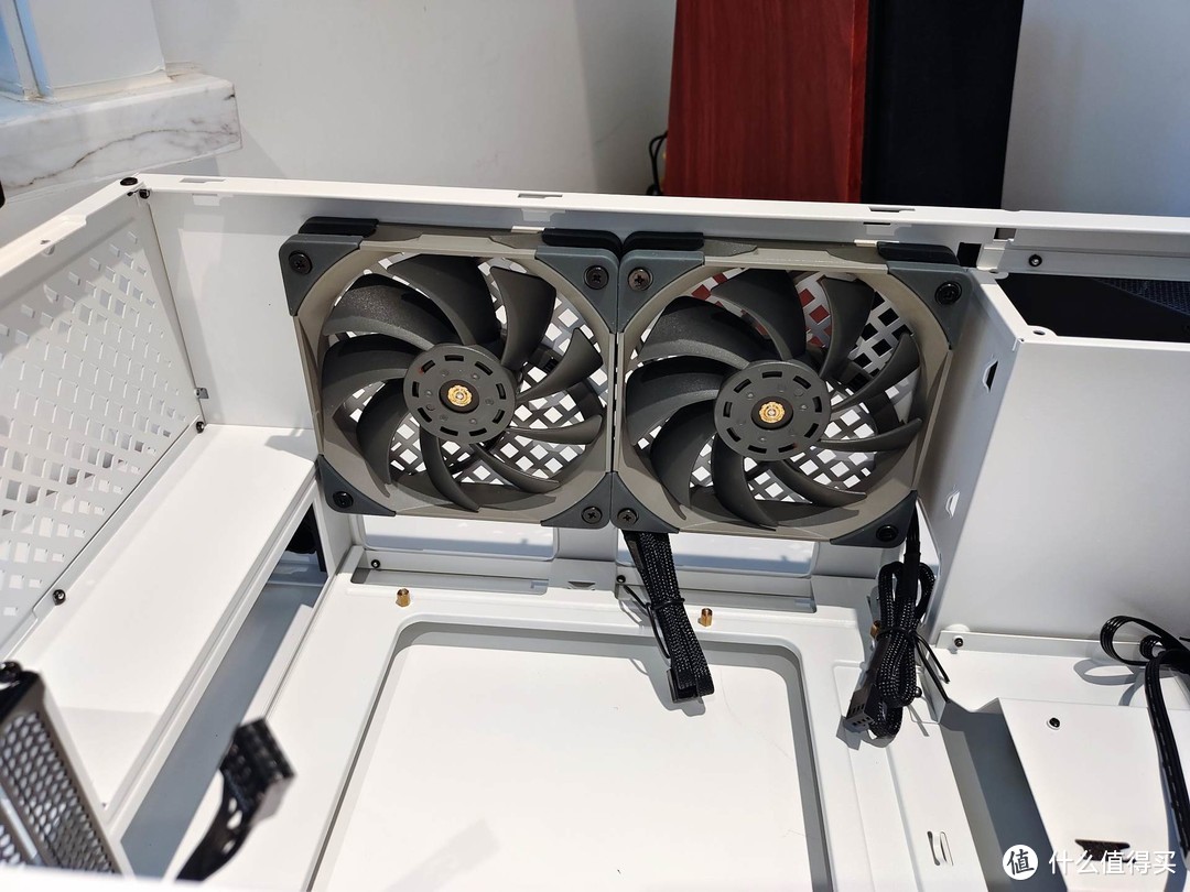 等不来显卡，银欣小高个MATX机箱+AMD 5600G装机