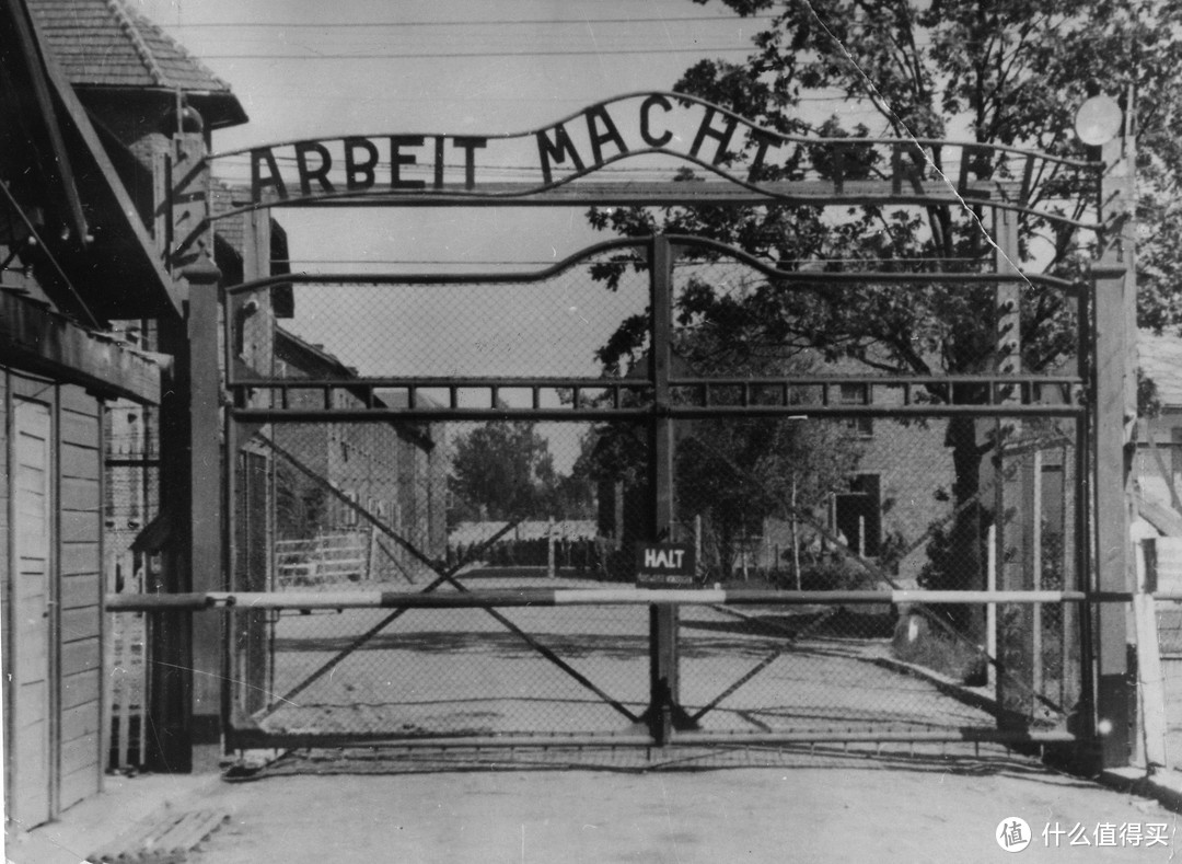 Arbeit macht frei