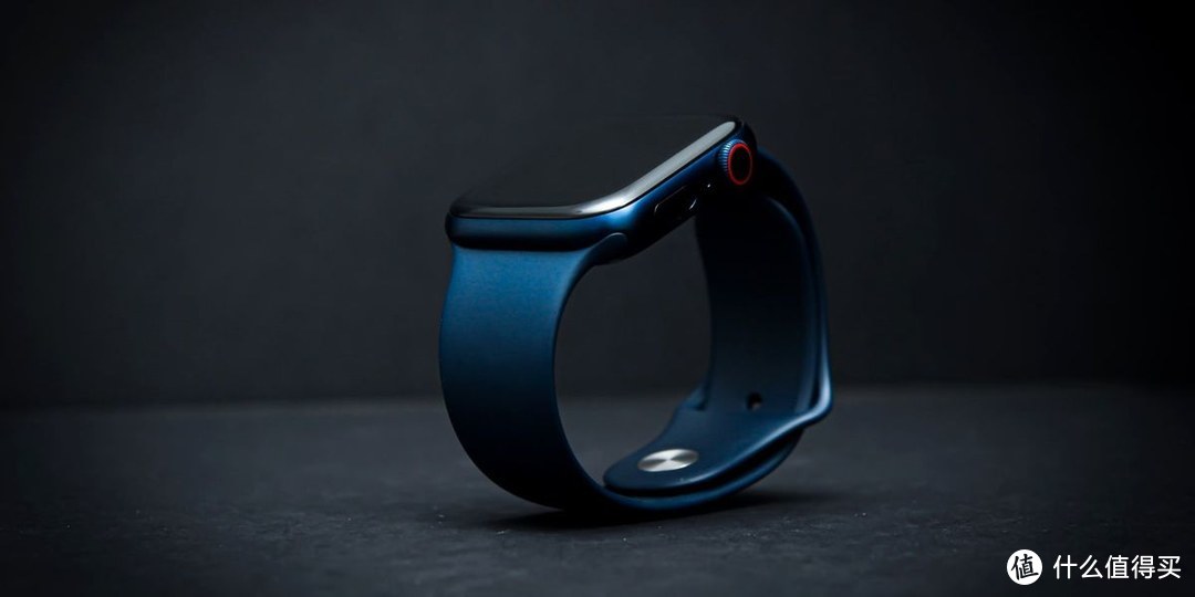 华米创始人：苹果 Watch 7 出乎意料的简洁、可惜没上血压监测