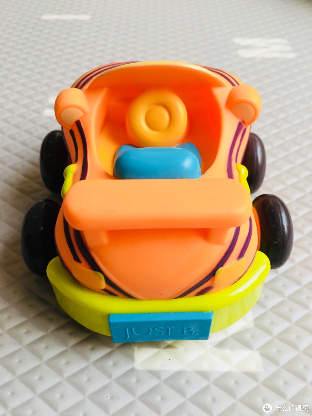 双11的玩具单--萌趣耐摔的B.Toys回力车经典款