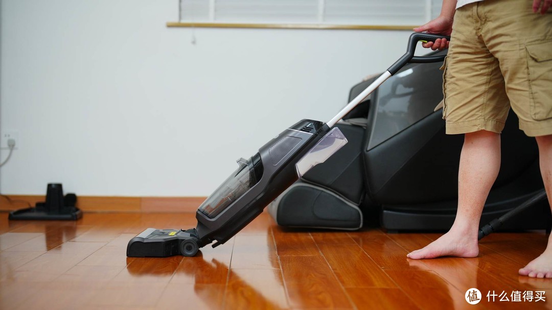 省时省力省心 深度清洁打理你的地板：360 F100洗地机体验