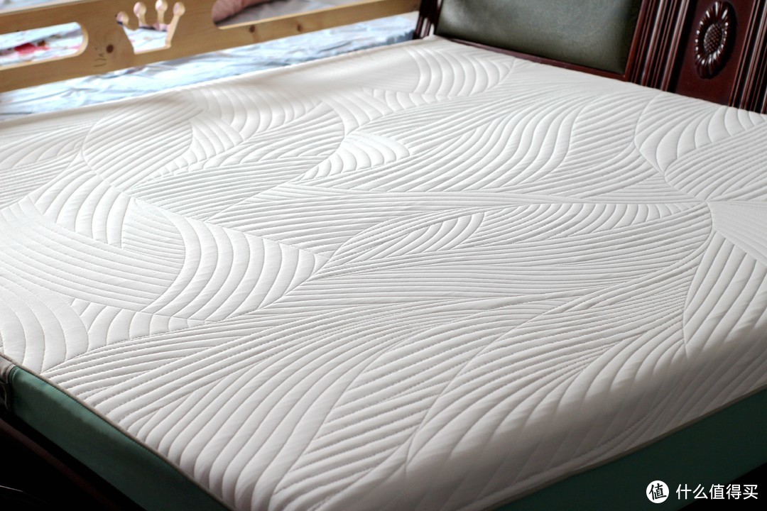 老妈超爱这款又软又支撑很好的床垫——半日闲空气啵啵床垫