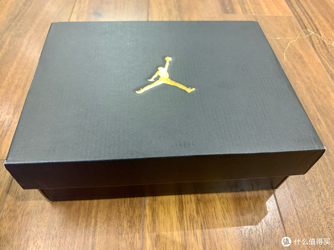 金色Jumpman