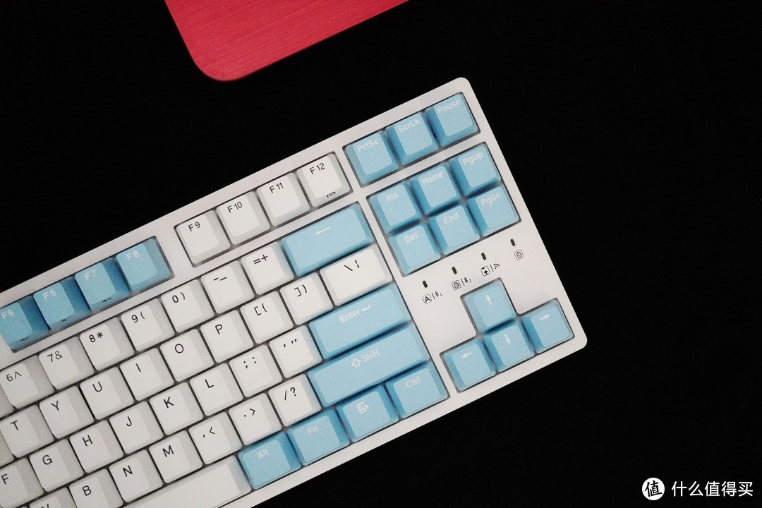 晴空蓝好心情，手感不错，久用不累——杜伽K320W茶轴机械键盘
