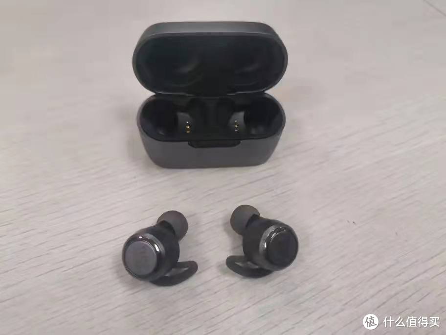 TWS耳机怎么选？从200到1000，八款宝藏耳机值得一看！