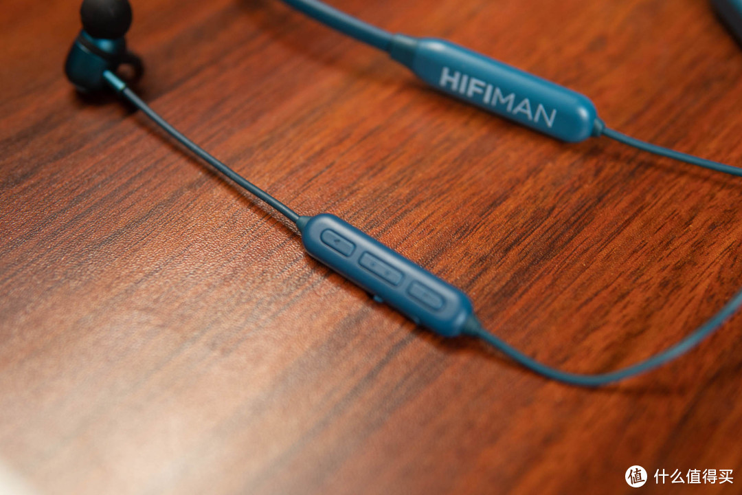 不到200元的大厂性价比之选，HIFIMAN BW400颈挂式蓝牙耳机
