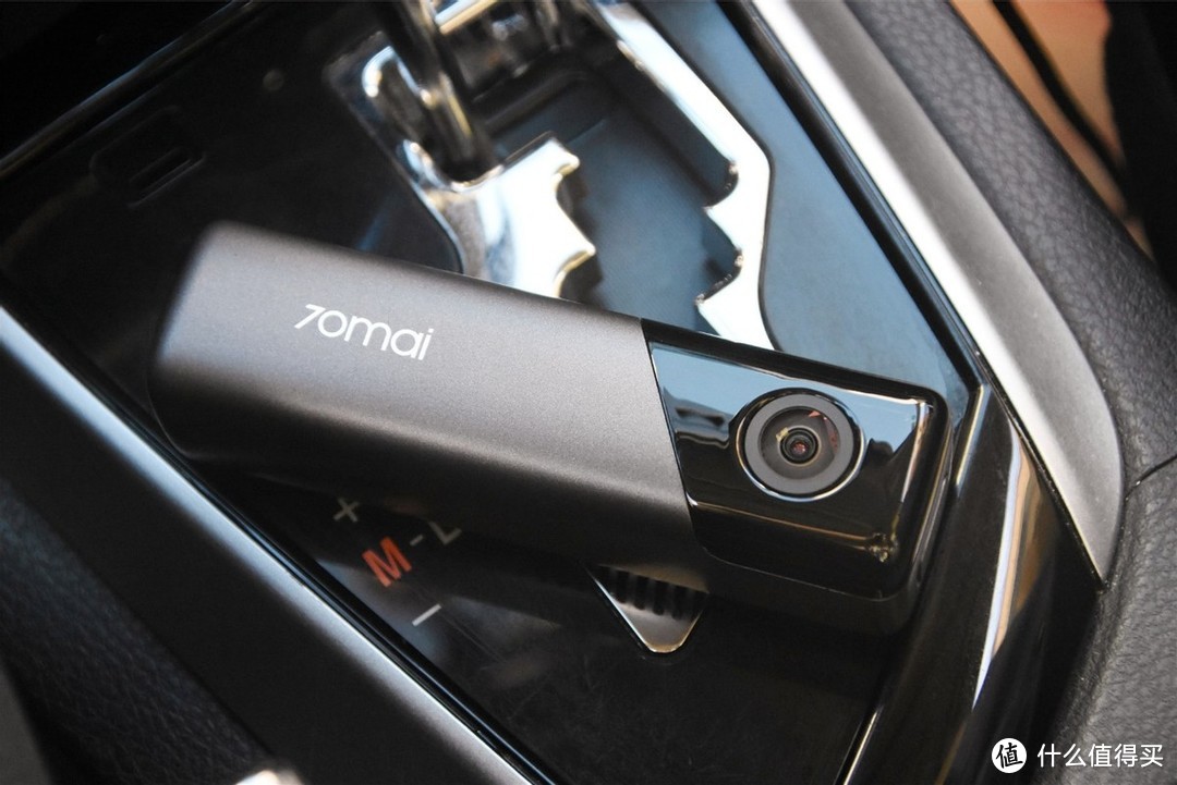 70迈行车记录仪M500评测：4G远程监控，超高清镜头在家也能看