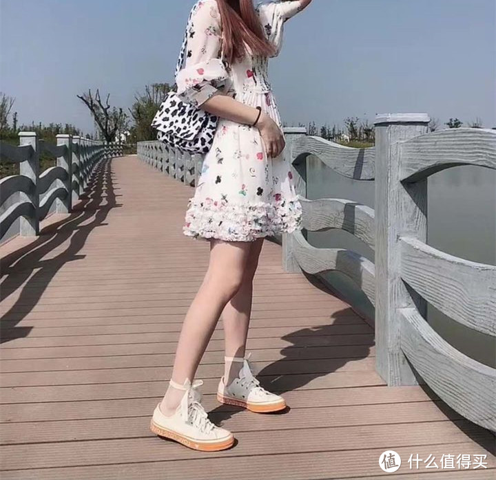 入秋了，你手里的丝袜想好搭配什么鞋子了吗？这里给你想要的答案