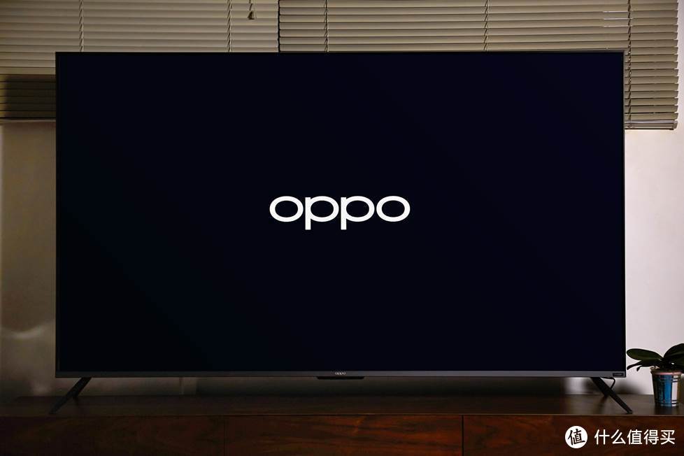 OPPO智能电视K9 75英寸：超高屏占比+媲美万元电视的屏幕色准