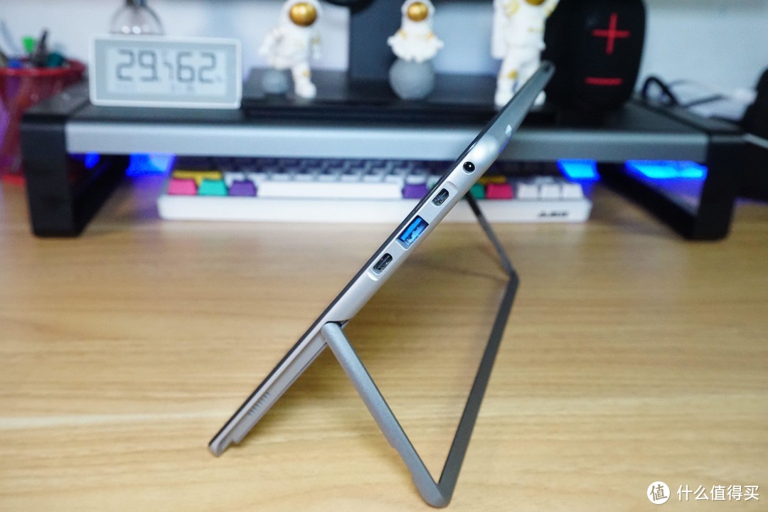买什么Surface，千元酷比魔方iWork20 Pro平板电脑二合一也很香的