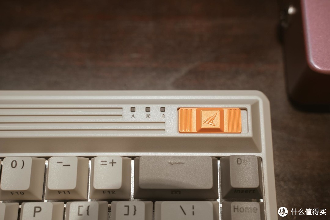 是复古，也是超越：杜伽 FUISON 融合三模键盘