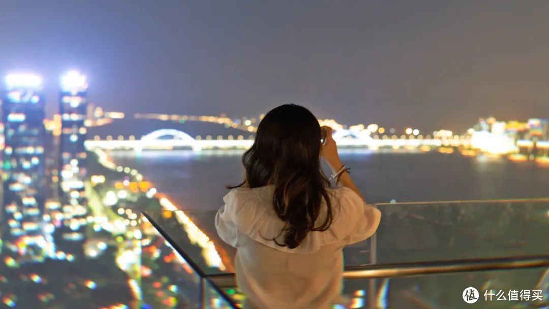 让人一见钟情的城市上空：杭州诗莉莉漫戈塔天池酒店 | 第22期试吃试睡报告