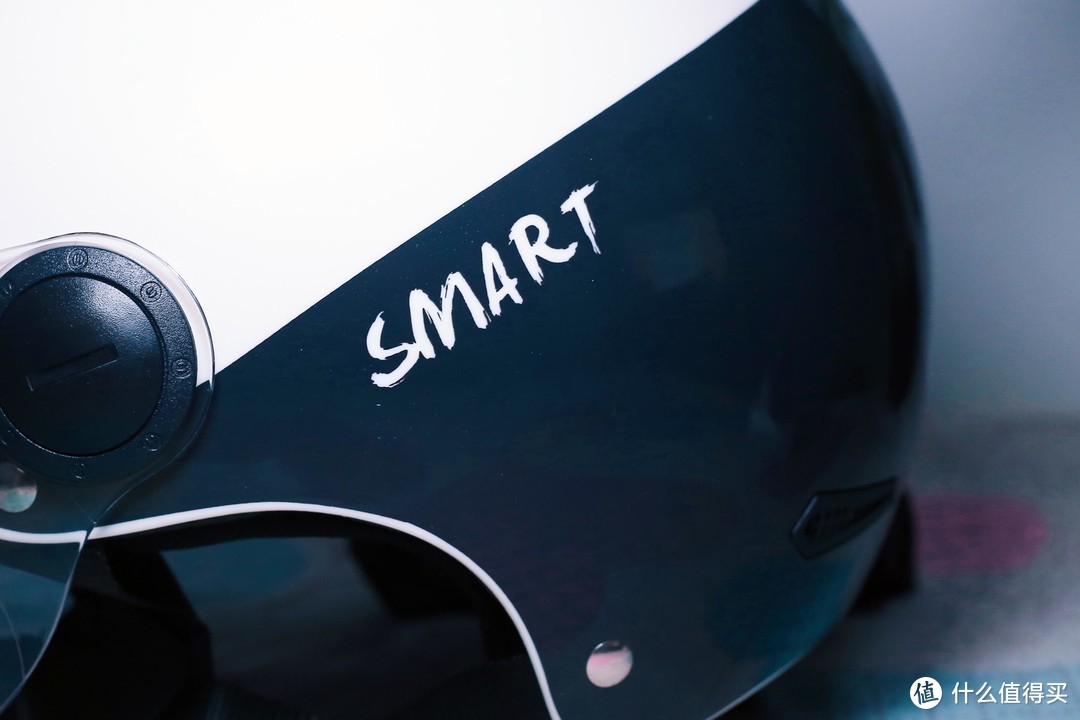 为你“机车”增光添彩Smart4u 蓝牙头盔！