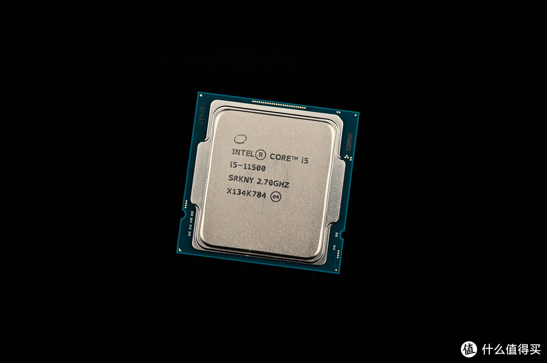 intel i5-11500，65w的低功耗设计是我的首选，搭配UHD750核显也是我选择它的原因，轻度使用就算不使用独显，直接用核心显卡这代也是很给力的。