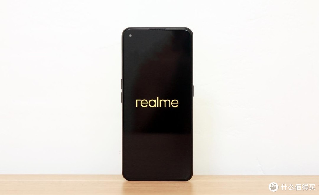 大电池，续航久，出行必备神机：realme 真我GT Neo2助你轻松玩转长假