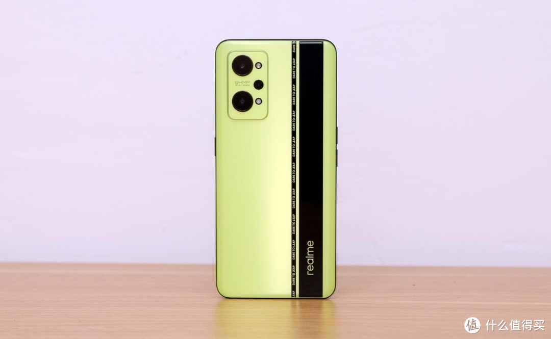 大电池，续航久，出行必备神机：realme 真我GT Neo2助你轻松玩转长假