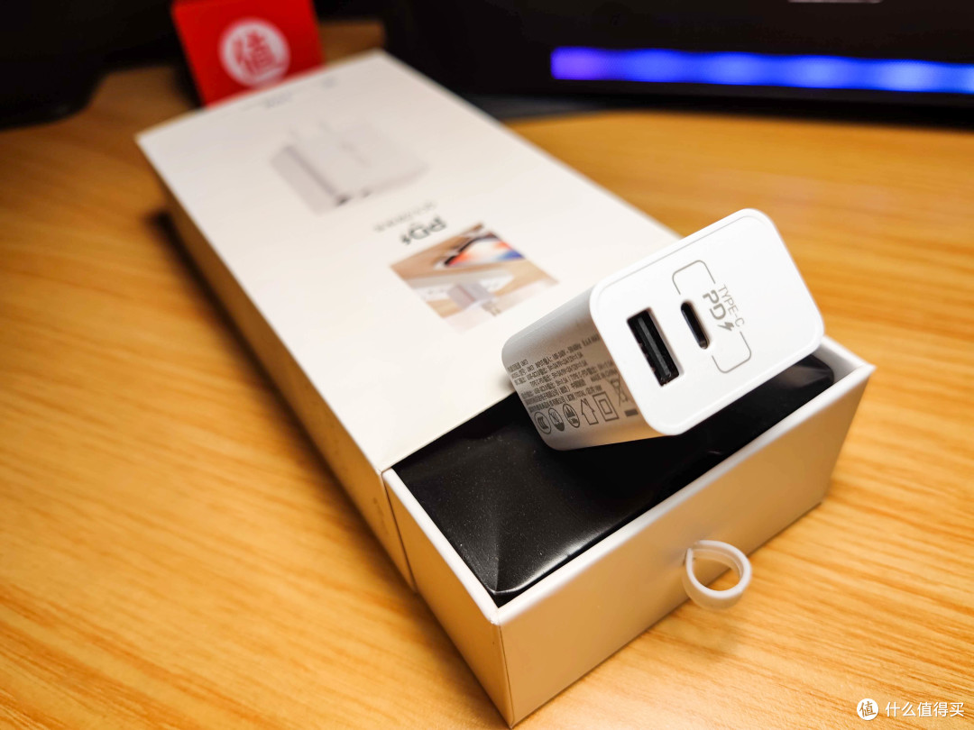 今日车站验票的主角:kuke pd18w双口快充电源.