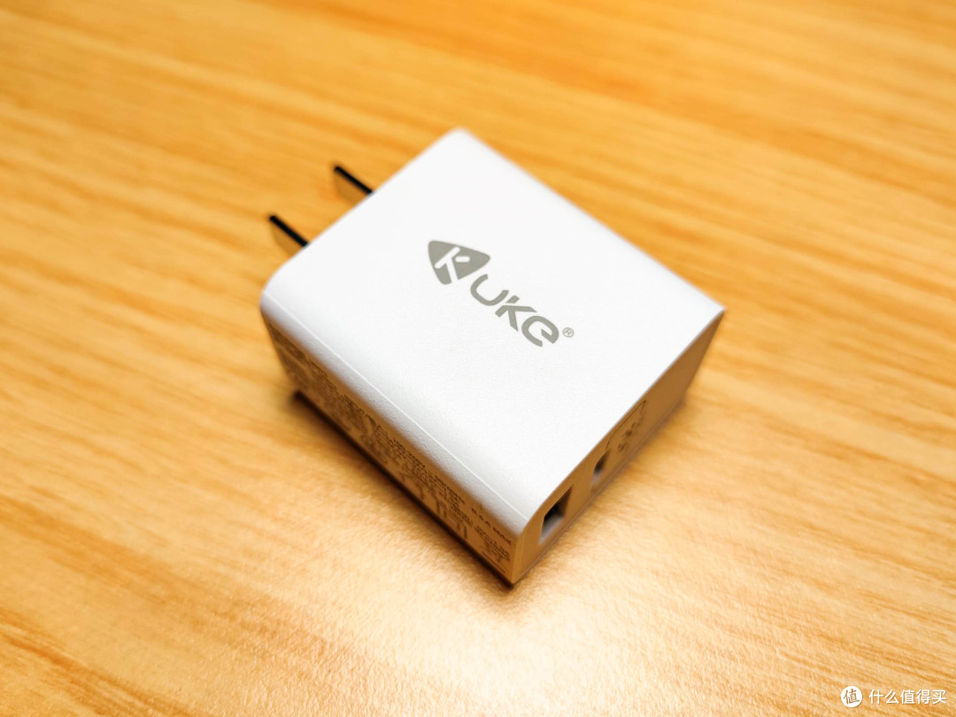 另一侧是kuke的商标