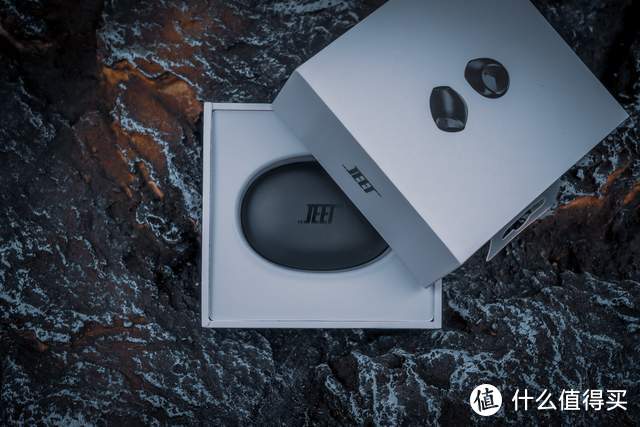 极致减重佩戴无负担——JEET Air2真无线蓝牙耳机上手体验
