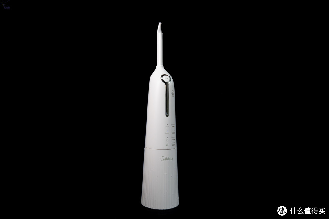 高效清理牙缝的小工具，还能实时查看清洁效果，美的智能SPA微气泡可视化冲牙器体验