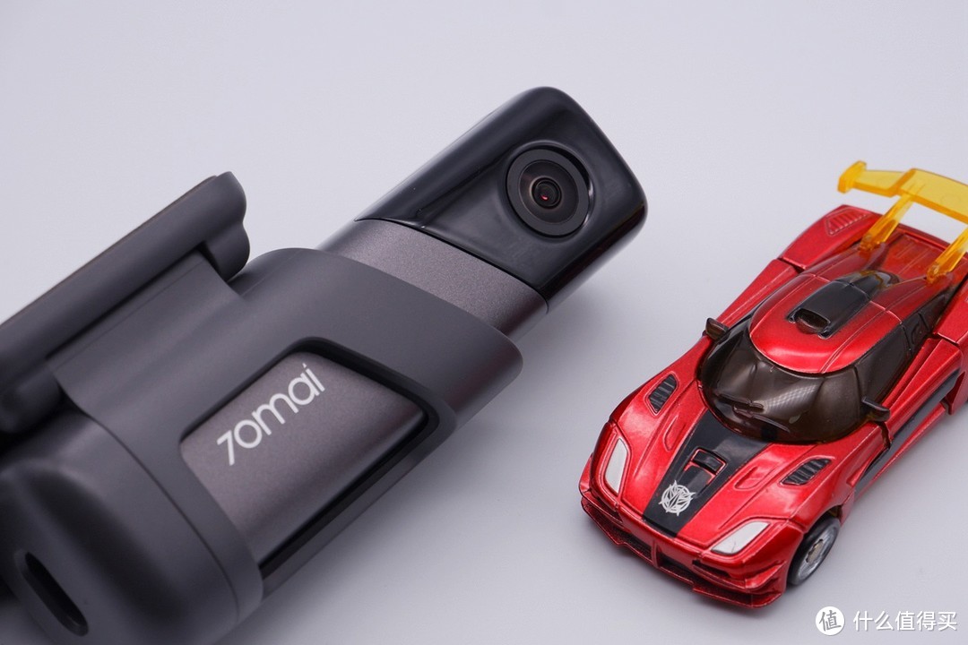 70迈智能行车记录仪M500：安全、清晰、智能