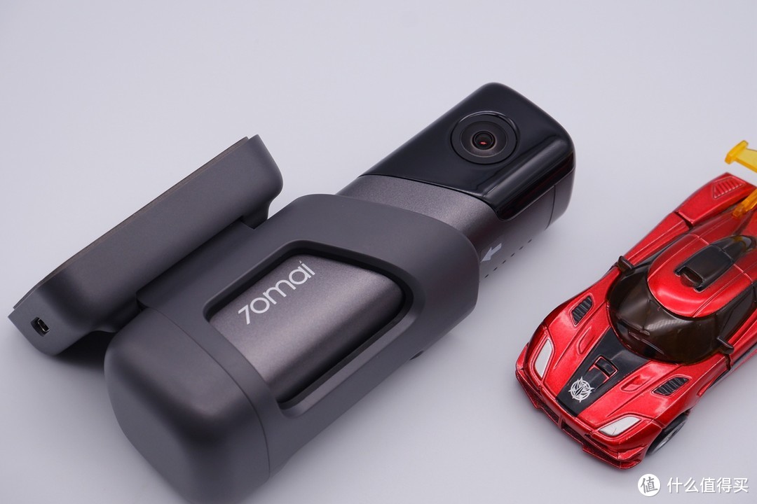 70迈智能行车记录仪M500：安全、清晰、智能