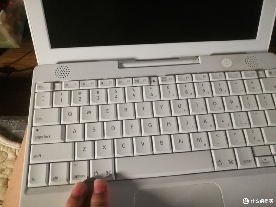 2005年的苹果笔记本今天还能用吗？（iBook G4拆机教程+可用性展示）_笔记本电脑_什么值得买