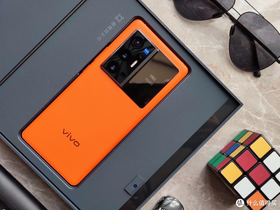 上手vivo顶级旗舰：X70 Pro+尊享版有什么特别？