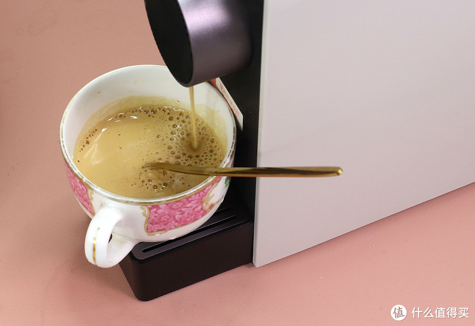 美味咖啡只需轻轻一按，心想胶囊咖啡机mini体验