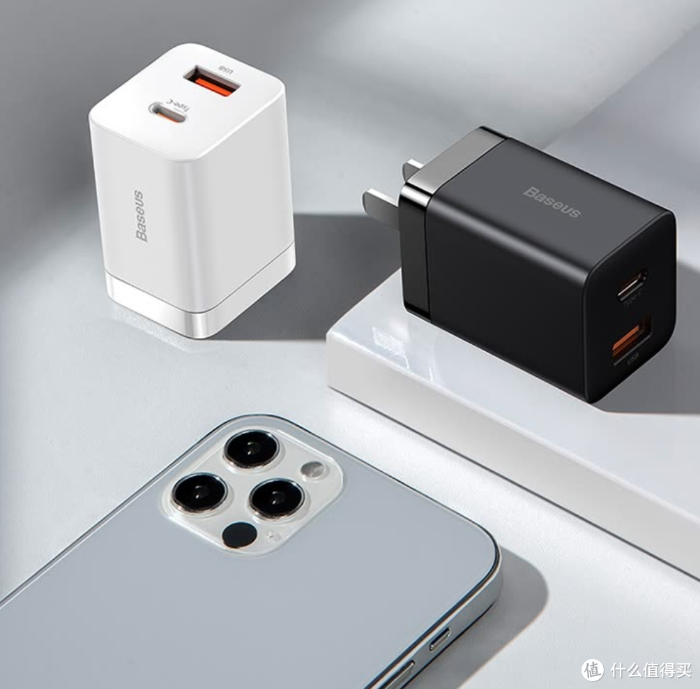 iPhone13必备：倍思30W超级硅充电器+USB-C to Lightning数据线体验