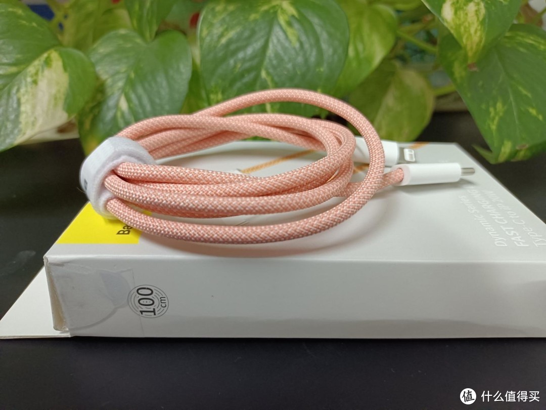 iPhone13必备：倍思30W超级硅充电器+USB-C to Lightning数据线体验