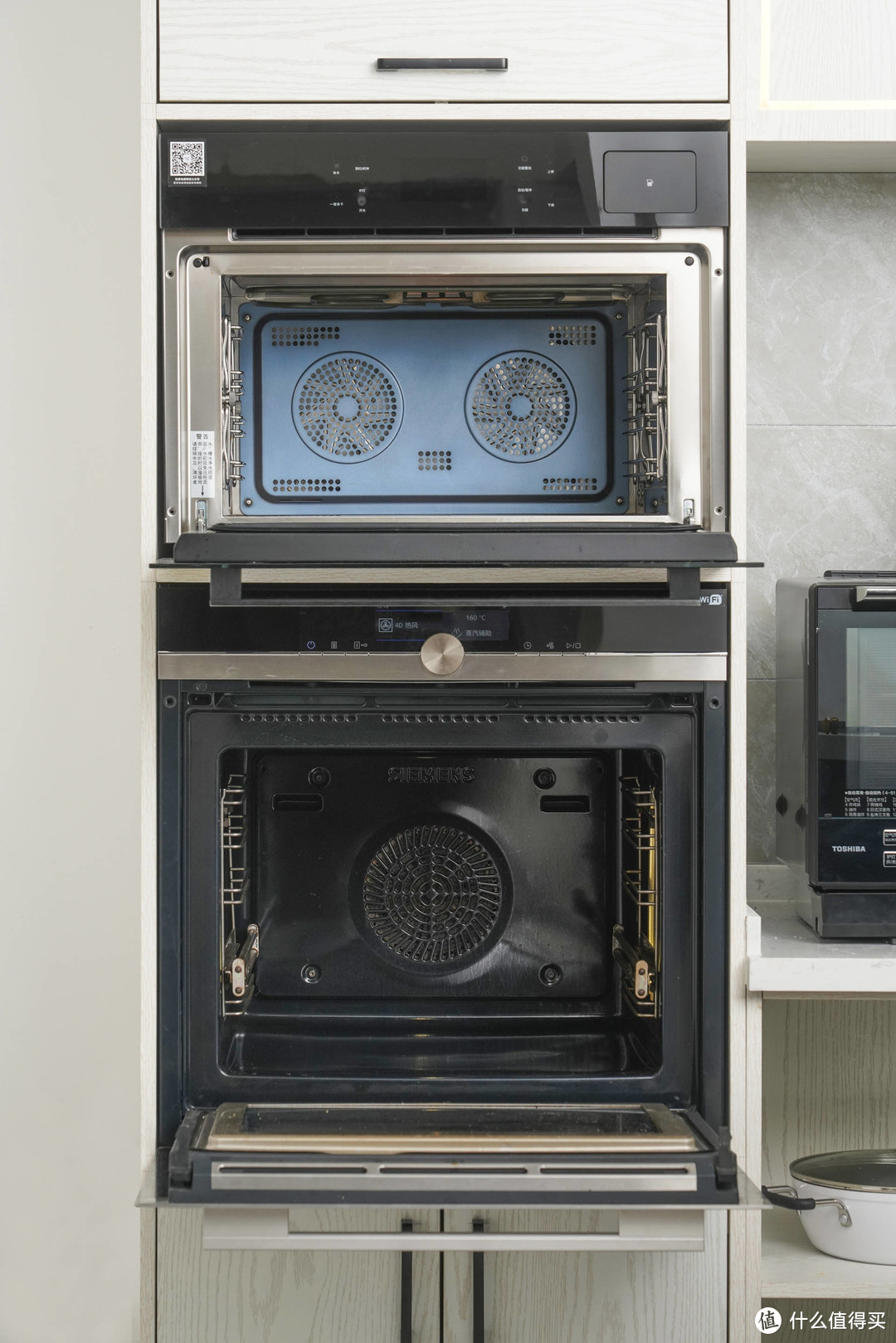 跨越时空的对决-3万6西门子老旗舰蒸汽烤箱对比3600元凯度家用蒸烤箱，看这些年烤箱的变革之路
