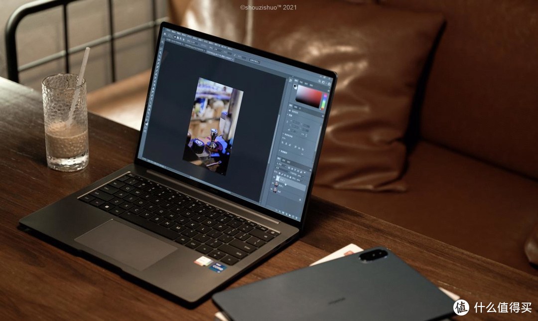 作为创作者的生产力新伙伴，荣耀MagicBook V 14，我很喜欢