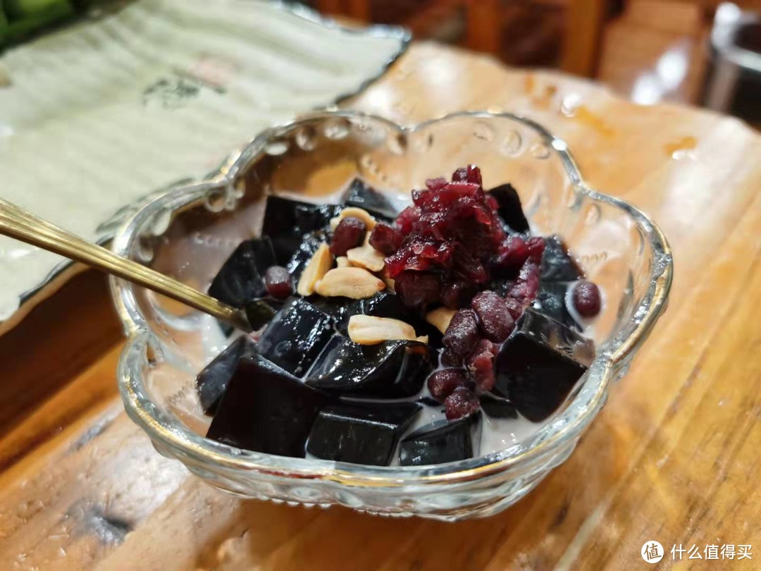 又见阿妈，野菌吃到饱，高山土鸡火锅暖身暖胃