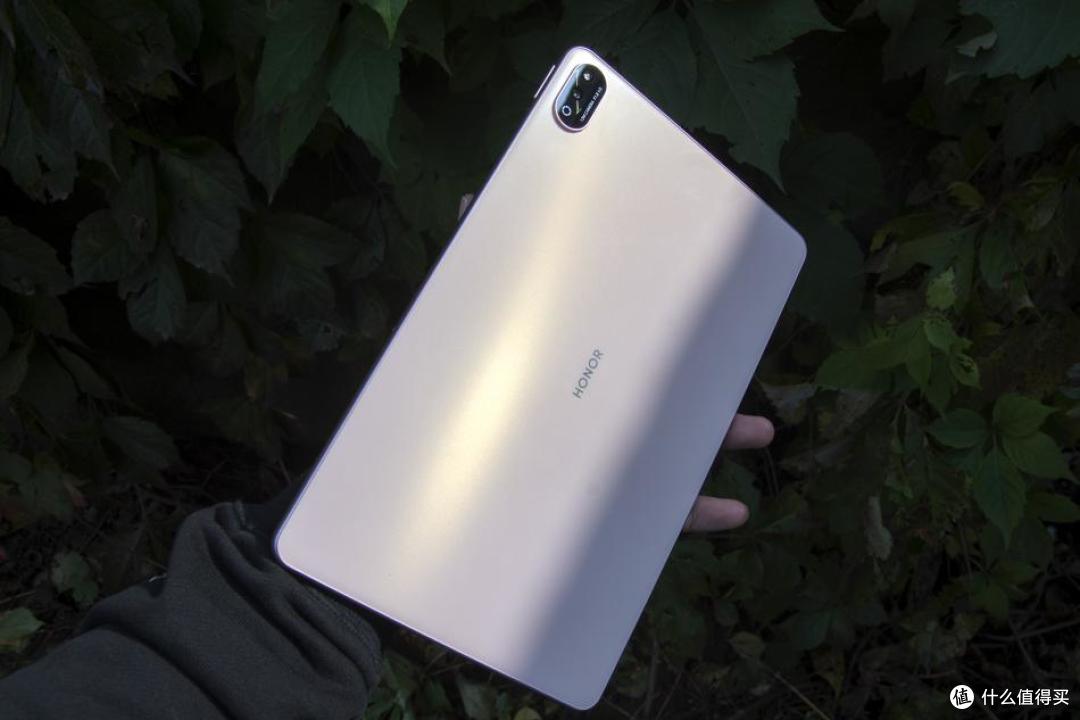 开箱荣耀平板v7同时支持5g和wifi6无缝上网是亮点