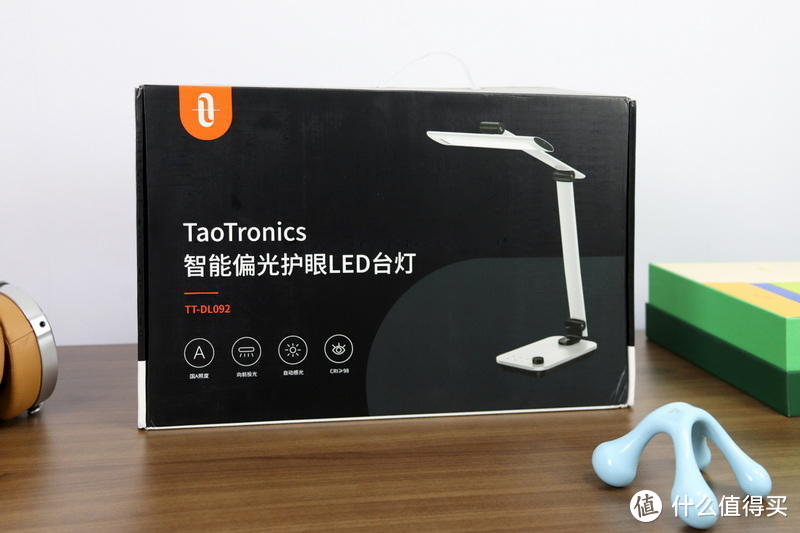 妈妈再也不担心我的视力了：TaoTronics TT-DL092偏光护眼台灯体验