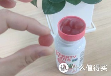 2颗小小SmartyPants益生菌软糖，给宝宝400亿活的益生菌