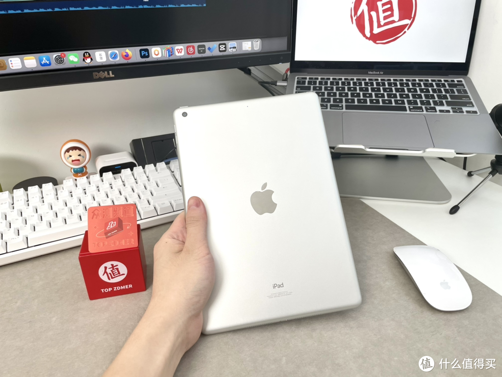 不只沙发爱奇艺，更是桌上生产力！配件和APP让iPad 2021从“普通”到“逆袭”