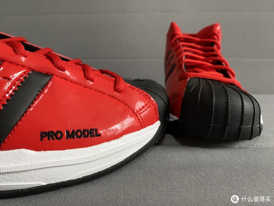 鲜艳红漆皮adidas pro model 2g