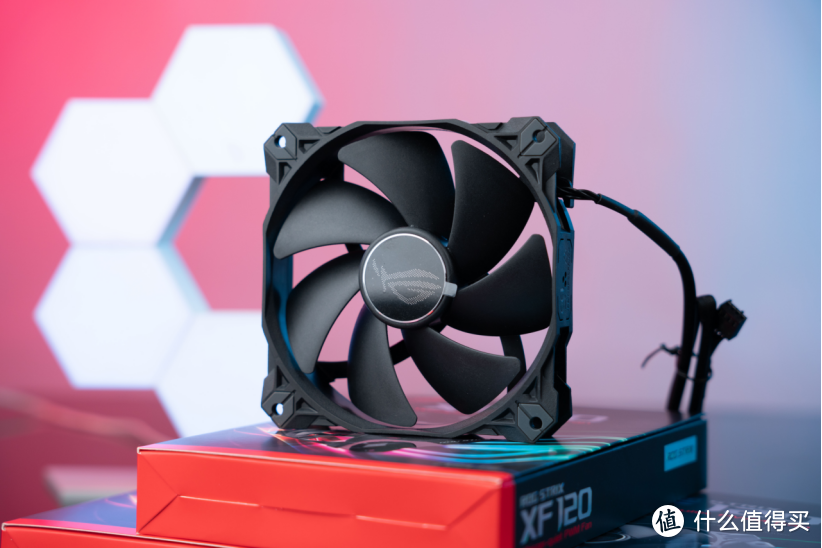 无光的ROG还狠不狠？华硕 ASUS ROG STRIX 风神XF120风扇