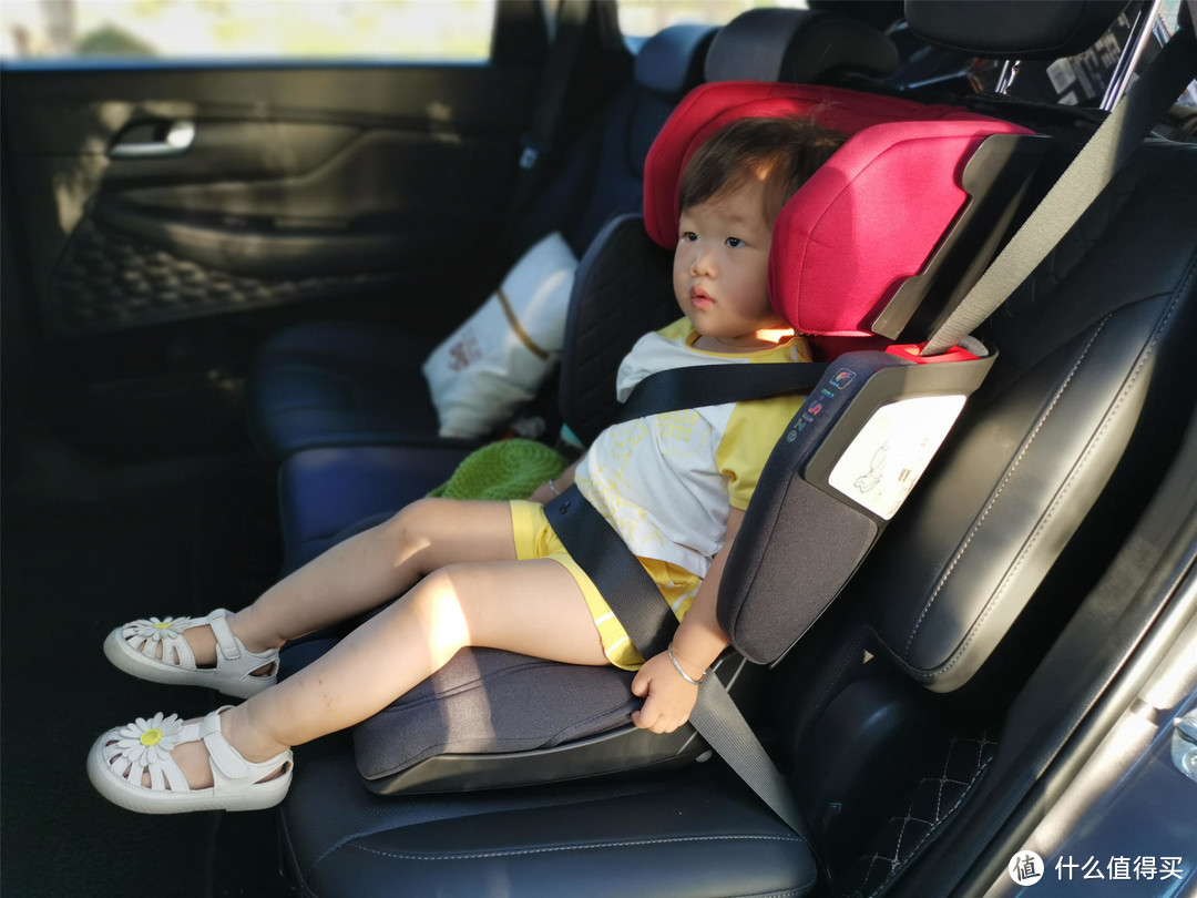 会“变形”的宝宝安全卫士：惠尔顿-茧之旅2儿童安全座椅