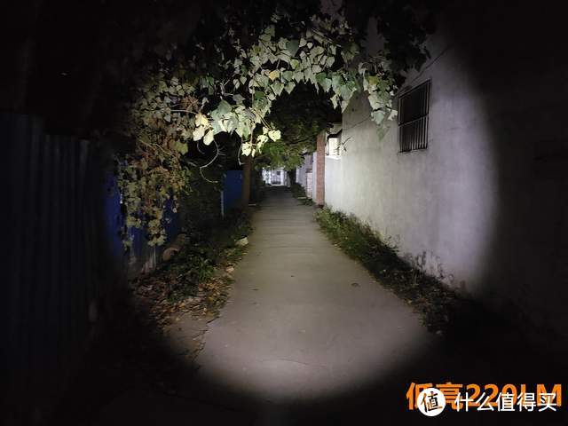 照亮黑夜的一束光！——在路上X6 USB户外手电体验