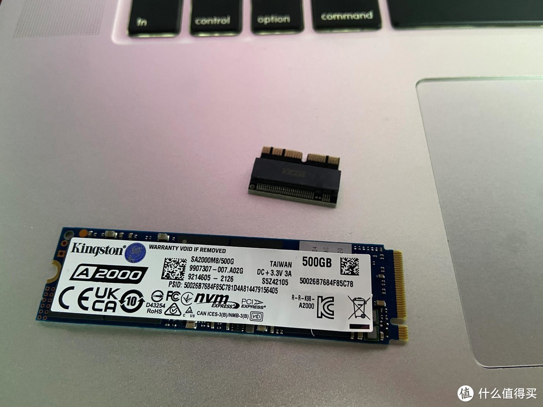 A2000与APPLE SSD转接卡