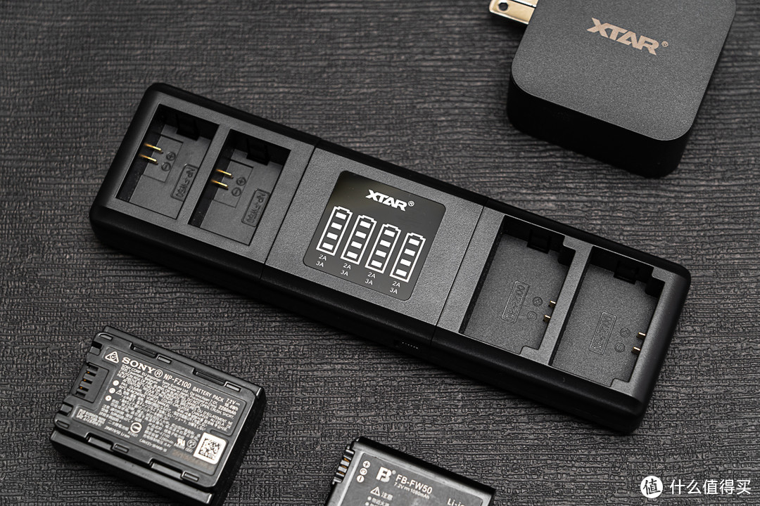 摄影那点事儿：实用配件分享，XTAR SN4相机电池模块化充电器体验