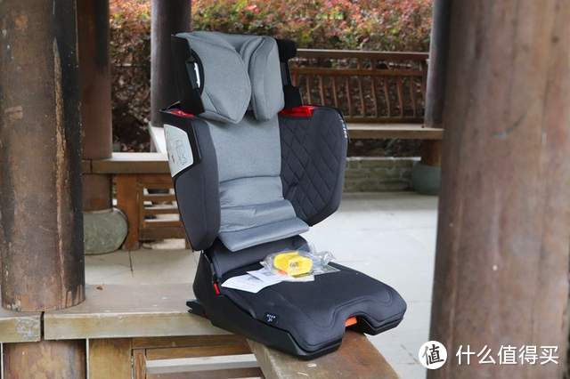 儿童乘车安全不容忽视，惠尔顿茧之旅2儿童安全座椅测评