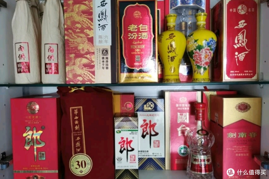 什么白酒适合囤？需要考虑4个方面，囤5年以上，酒味越陈越香