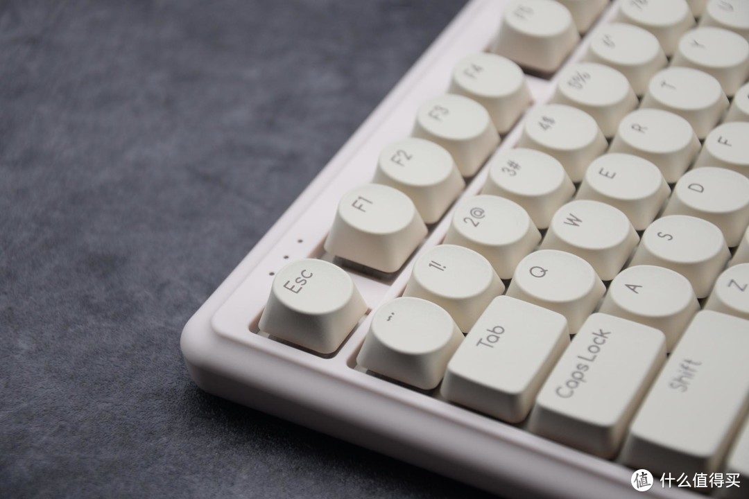丝滑手感，香醇“奶糖味”的无线双模键盘——IKBC S300开箱