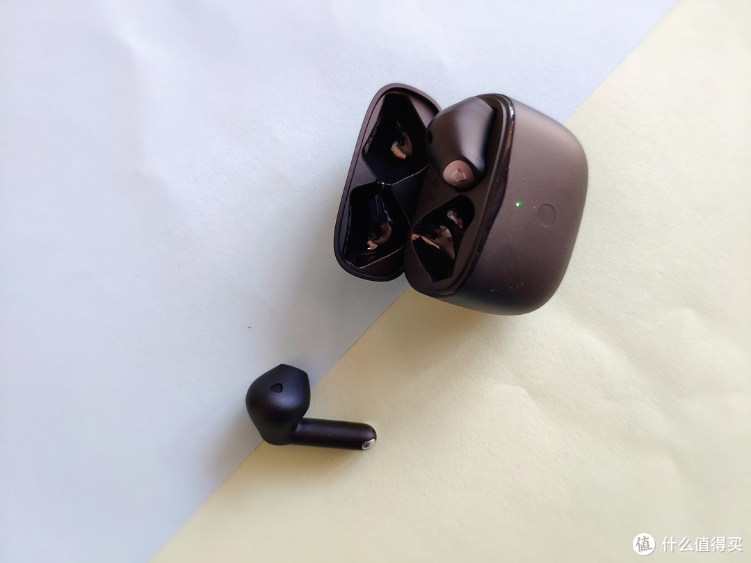 CNET编辑推荐SoundPEATS 泥炭Air3耳机——AirPods的可靠替代品