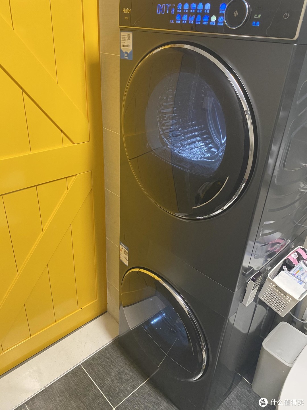 洗烘套装如何升级进化？这台机器给出了一体洗干新思路